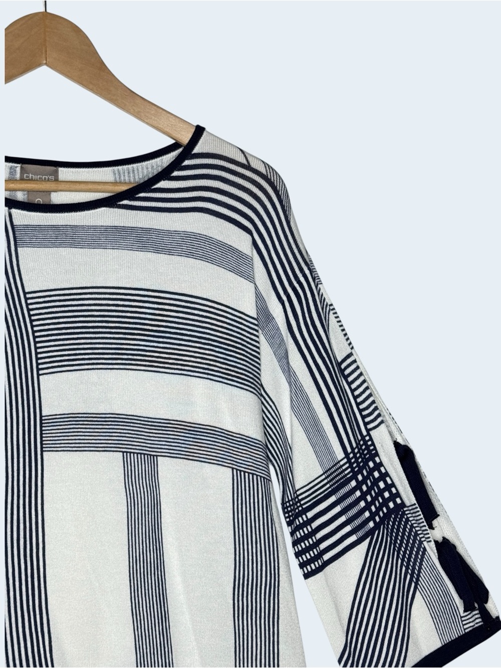 Chico’s White Navy Striped Knit Top 3/4 Sleeve Bow Detail Size 0 - Picture 4 of 11
